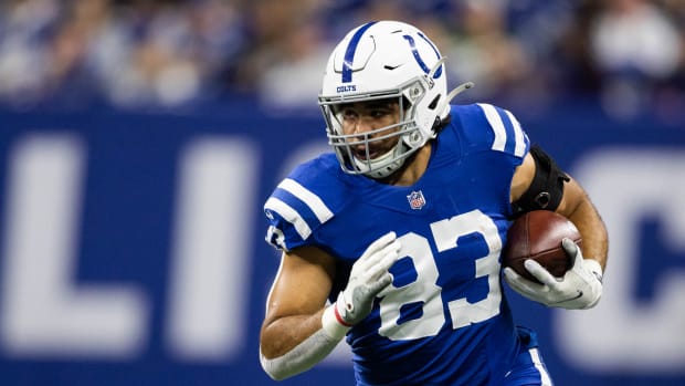 Nov 4, 2021; Indianapolis, Indiana, USA; Indianapolis Colts tight end Kylen Granson (83) runs with the ball in the second half against the New York Jets at Lucas Oil Stadium.